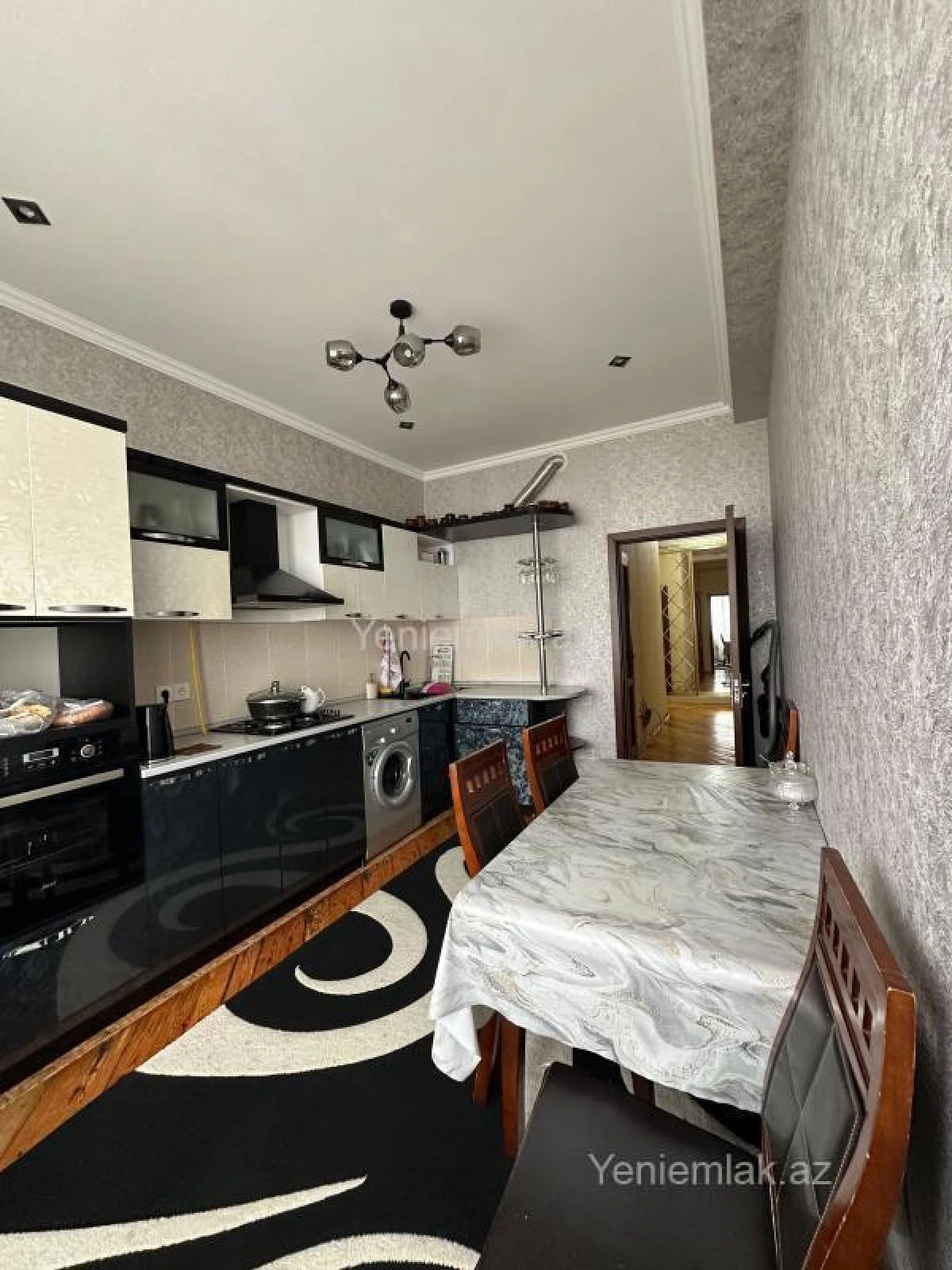 Satılır 3 otaqlı yeni tikili 105 m²