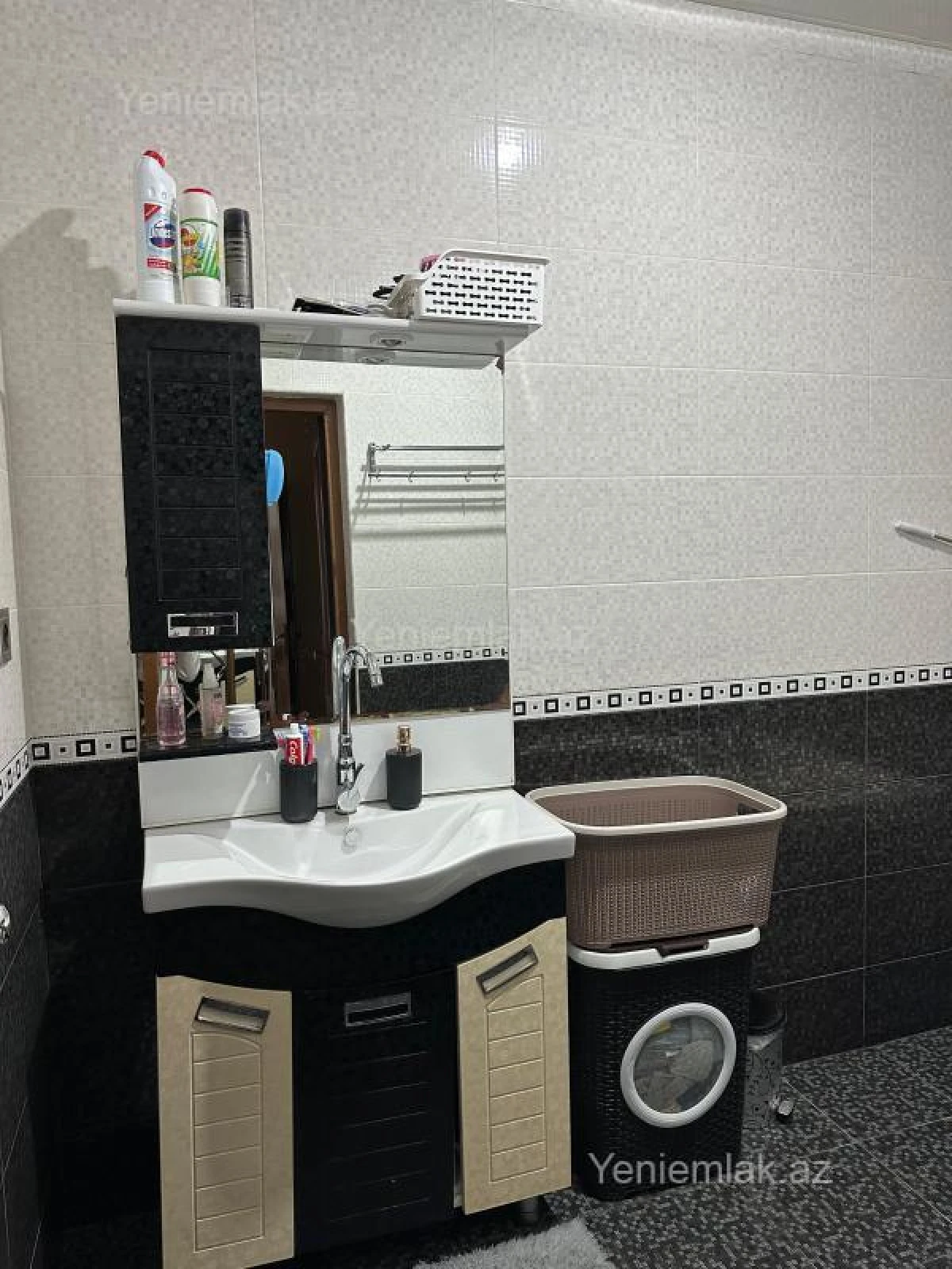 Satılır 3 otaqlı yeni tikili 105 m²