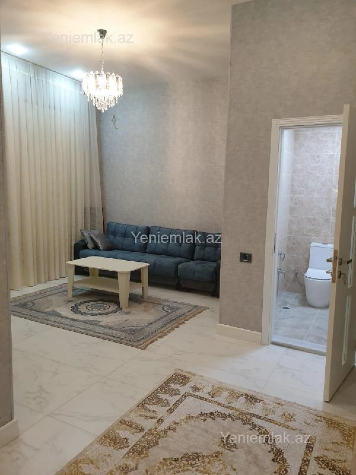 Satılır 8 otaqlı həyət evi 500 m²