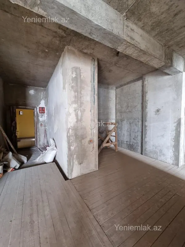 Satılır 4 otaqlı yeni tikili 185 m²