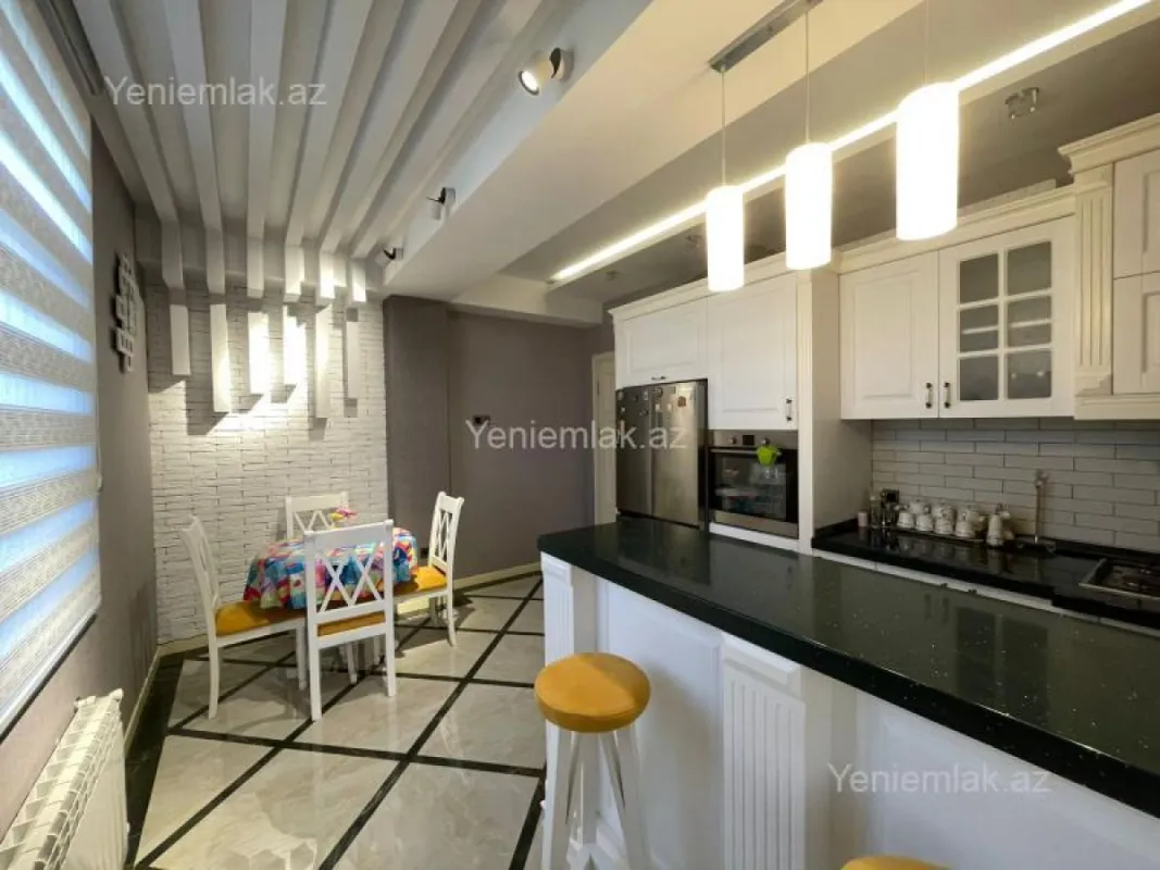 Satılır 4 otaqlı yeni tikili 146 m²
