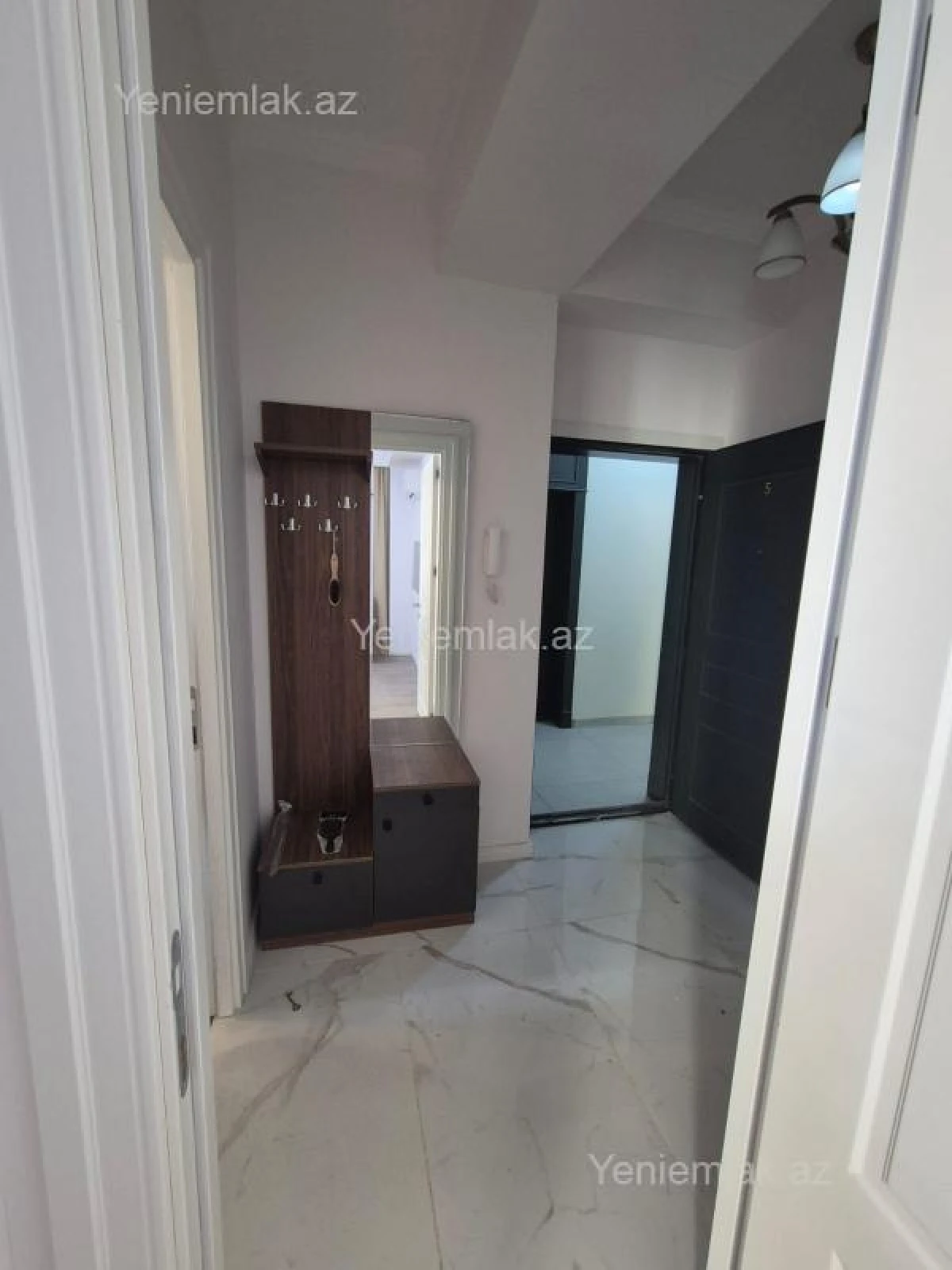 Satılır 3 otaqlı yeni tikili 50 m²