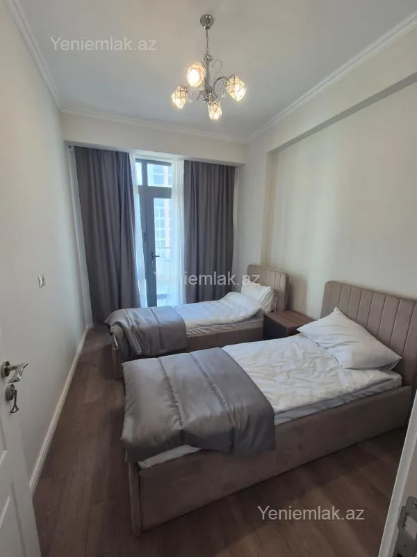 Satılır 3 otaqlı yeni tikili 50 m²