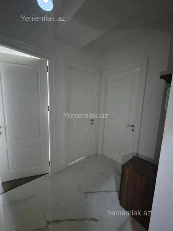 Satılır 3 otaqlı yeni tikili 50 m²