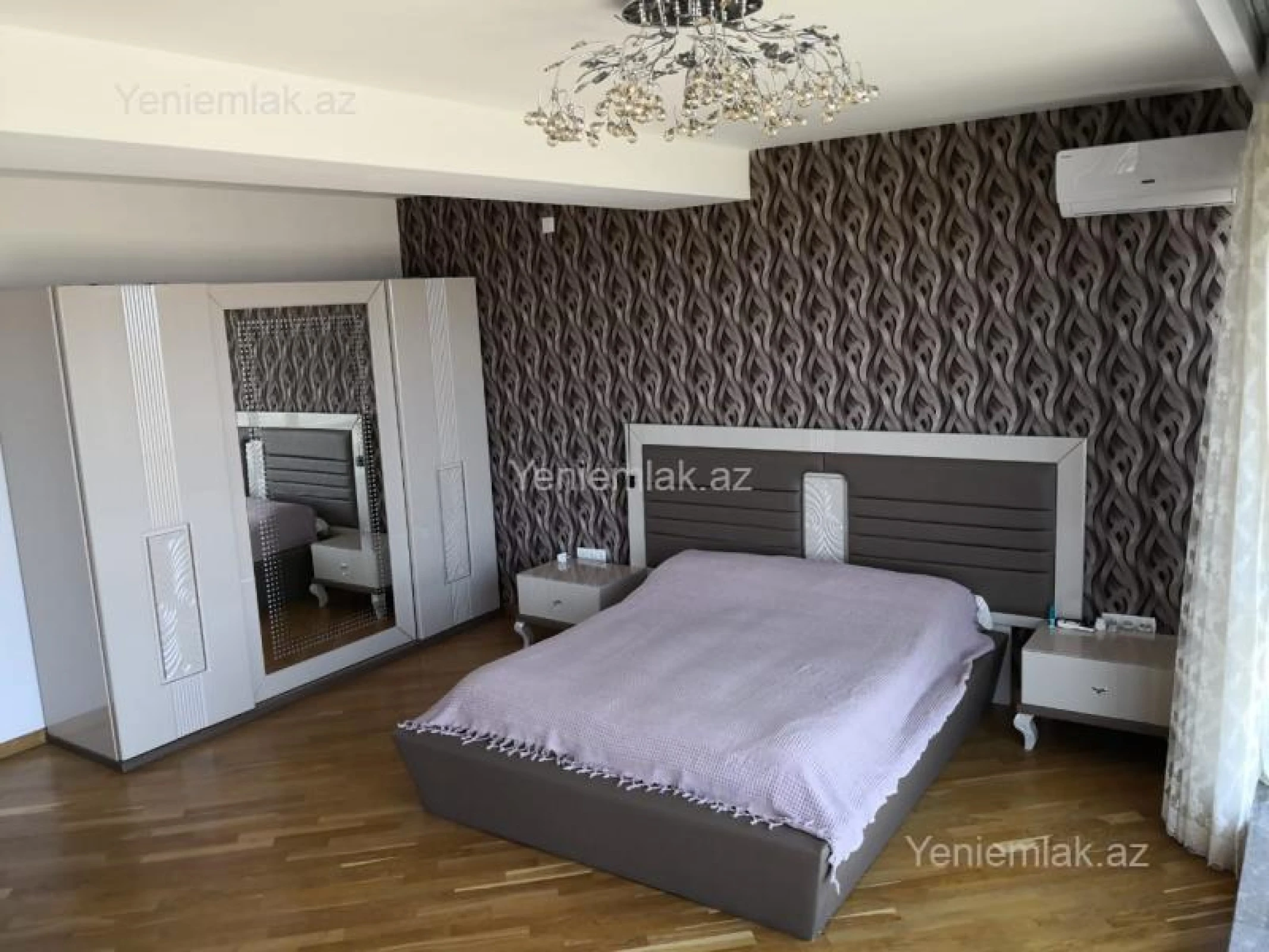 Satılır 4 otaqlı həyət evi 220 m²
