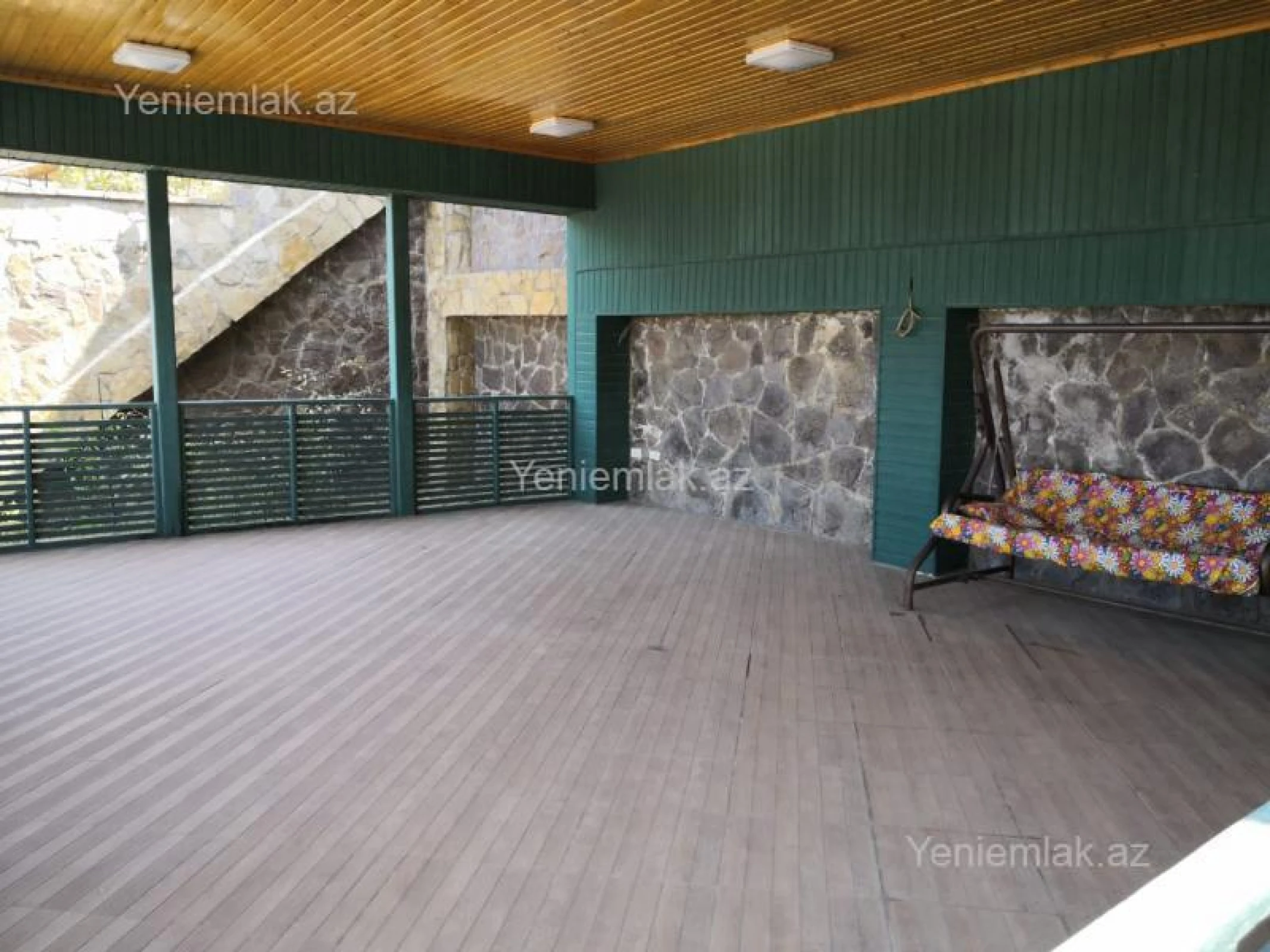 Satılır 4 otaqlı həyət evi 220 m²