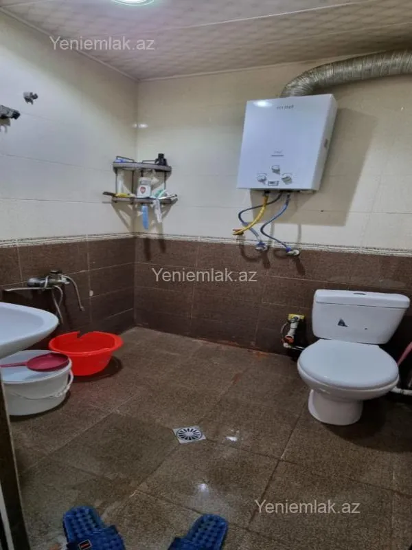 Satılır 3 otaqlı köhnə tikili 72 m²
