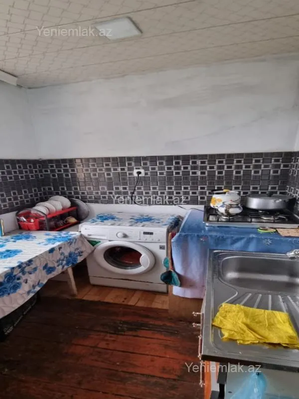 Satılır 3 otaqlı köhnə tikili 72 m²