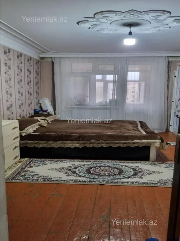 Satılır 3 otaqlı köhnə tikili 72 m²