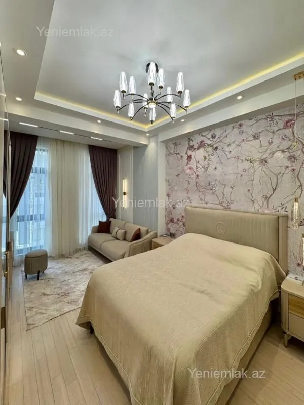 Satılır 3 otaqlı yeni tikili 126 m²