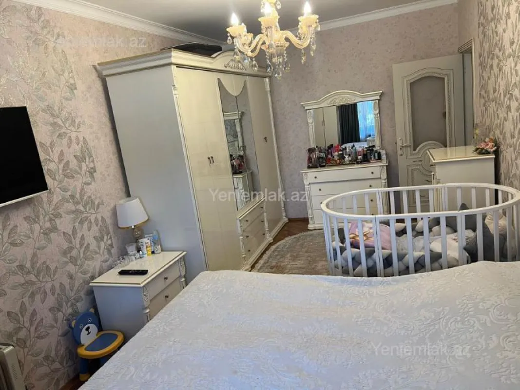 Satılır 3 otaqlı yeni tikili 85 m²