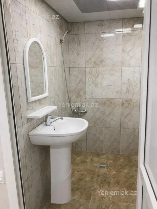 Satılır 2 otaqlı yeni tikili 85 m²
