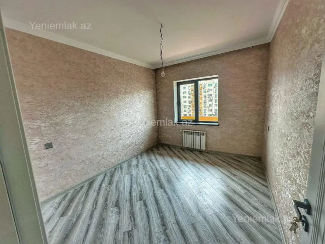 Satılır 5 otaqlı köhnə tikili 120 m²