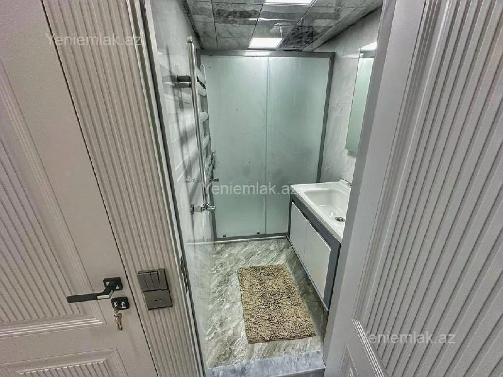 Satılır 5 otaqlı köhnə tikili 120 m²