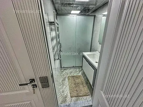 Satılır 5 otaqlı köhnə tikili 120 m²