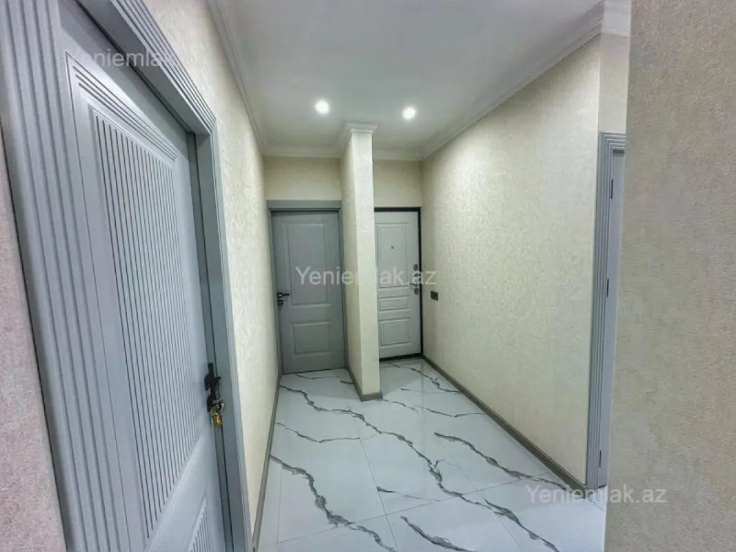 Satılır 5 otaqlı köhnə tikili 120 m²