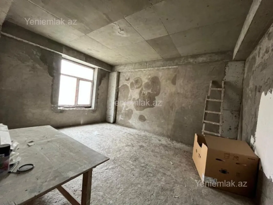 Satılır 4 otaqlı yeni tikili 160 m²