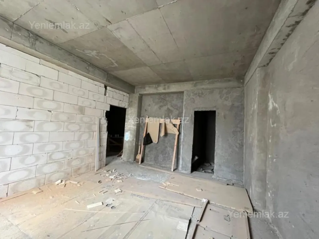 Satılır 4 otaqlı yeni tikili 160 m²