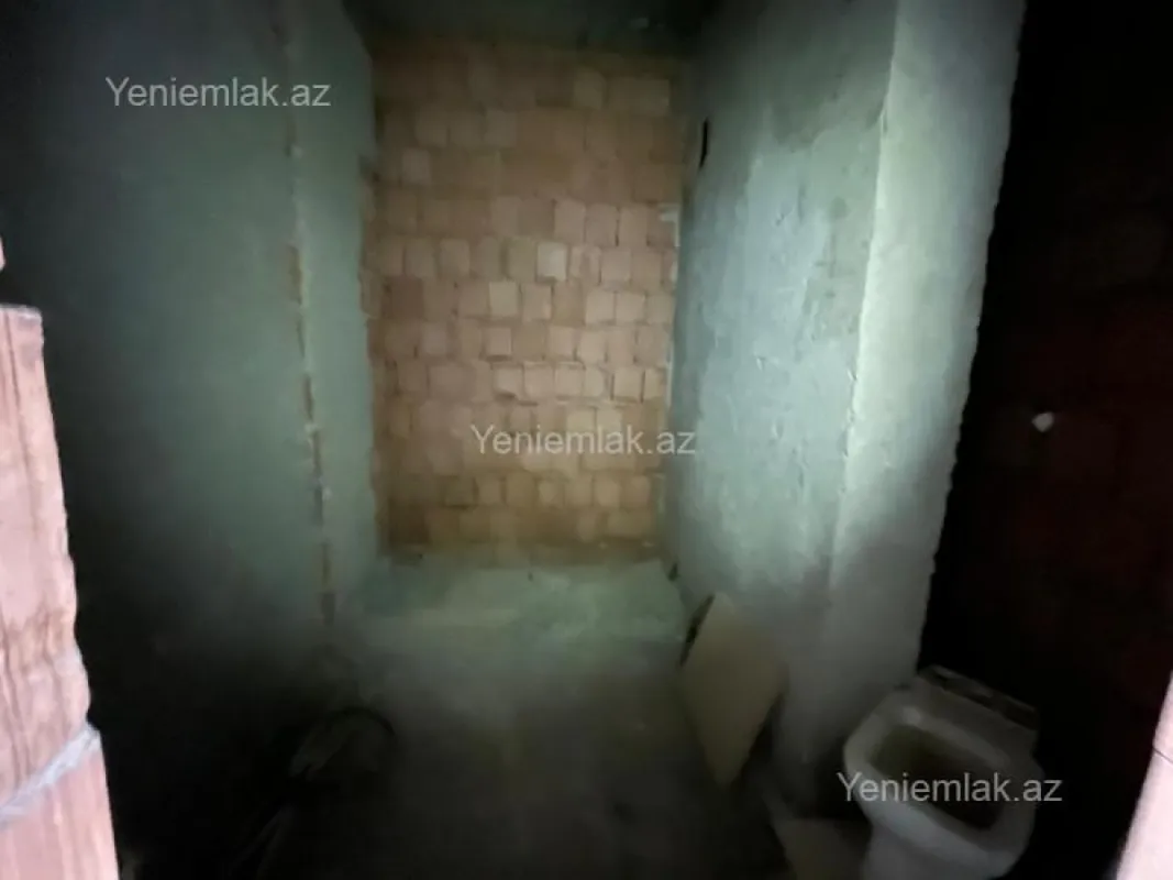 Satılır 4 otaqlı yeni tikili 160 m²