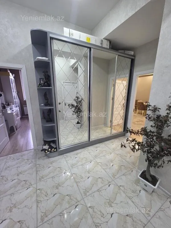 Satılır 3 otaqlı yeni tikili 125 m²
