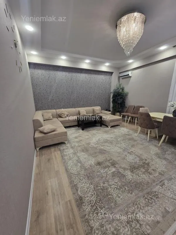 Satılır 3 otaqlı yeni tikili 125 m²