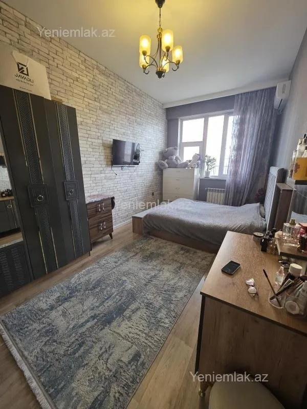 Satılır 3 otaqlı yeni tikili 125 m²