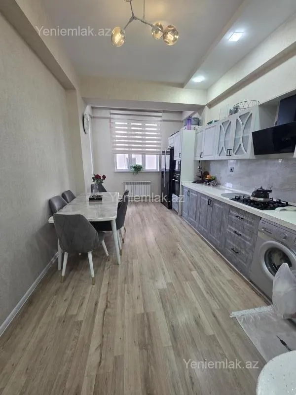 Satılır 3 otaqlı yeni tikili 125 m²