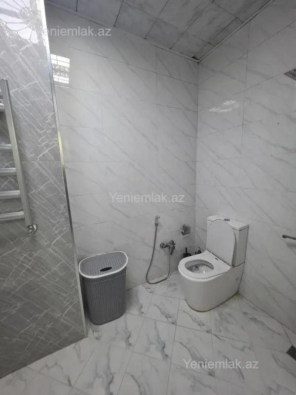 Satılır 3 otaqlı yeni tikili 125 m²