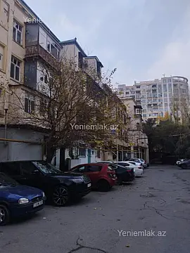 Satılır 4 otaqlı köhnə tikili 200 m² — Bakı, Nərimanov 4 otaq 200.00 m²