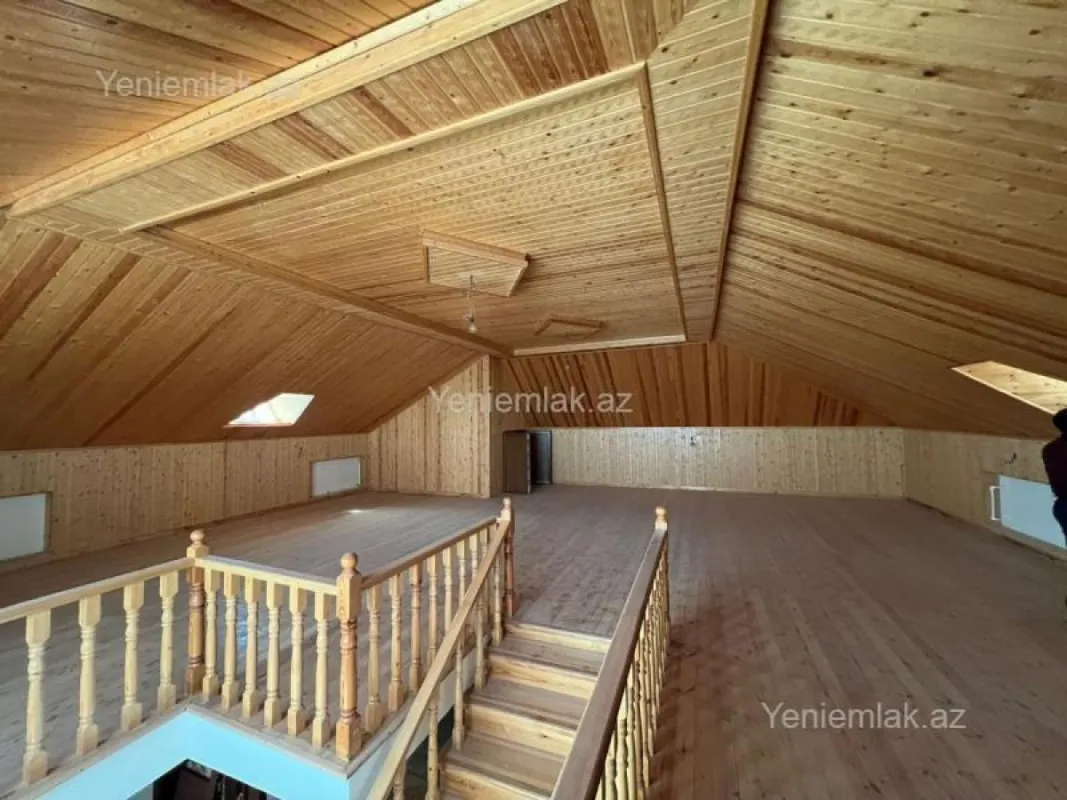 Satılır 6 otaqlı həyət evi 475 m²