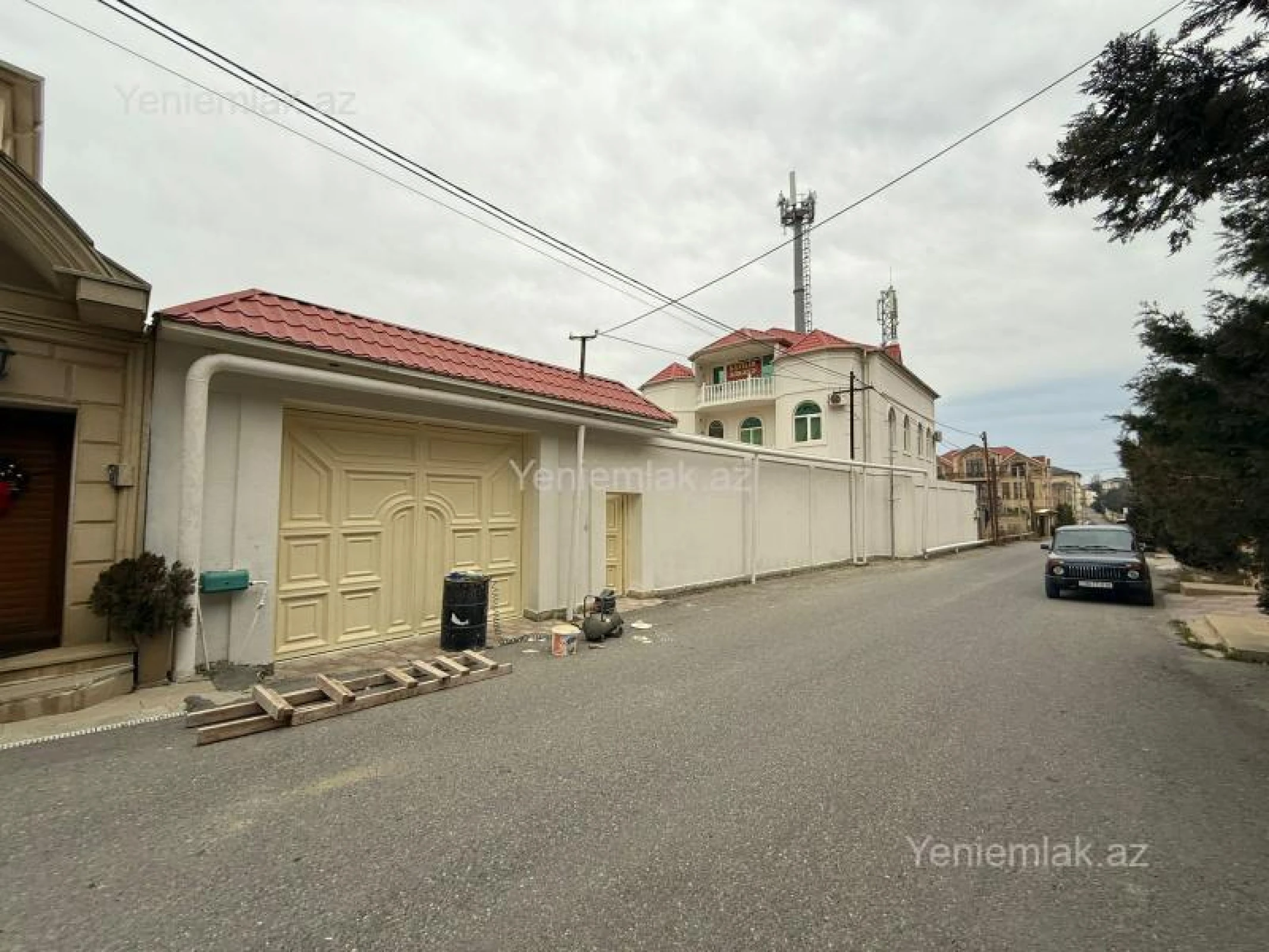 Satılır 6 otaqlı həyət evi 475 m²