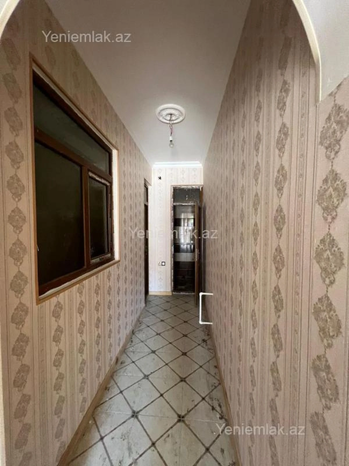 Satılır 6 otaqlı həyət evi 475 m²