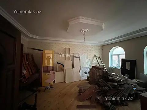 Satılır 6 otaqlı həyət evi 475 m²