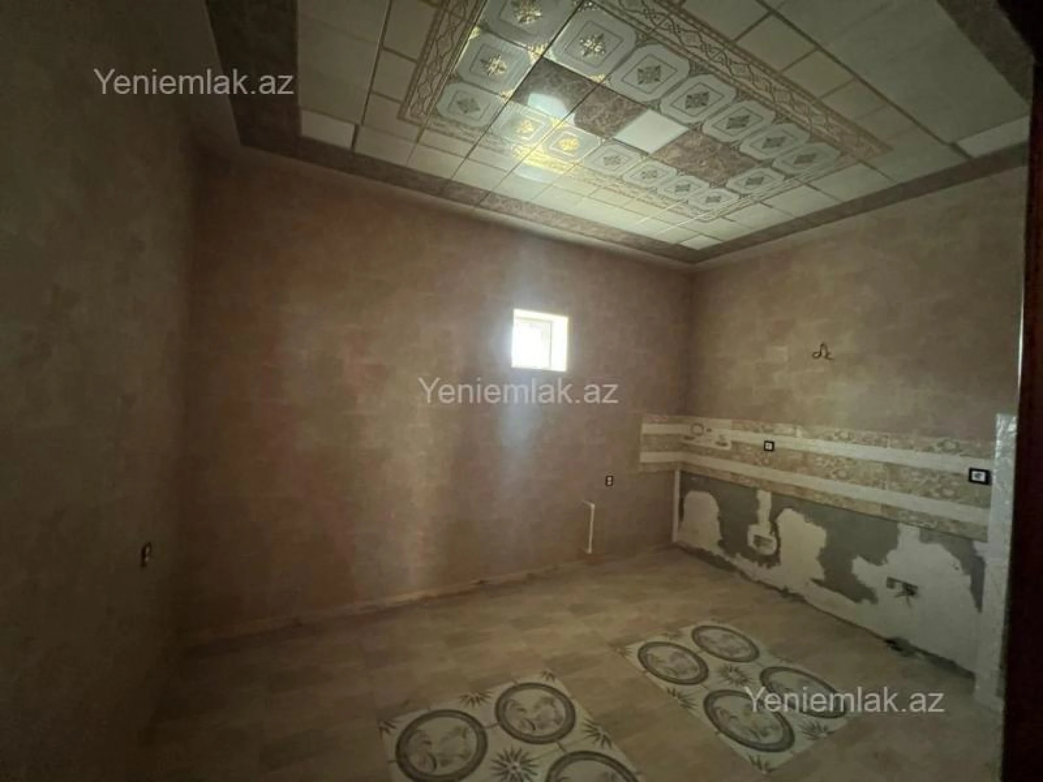 Satılır 6 otaqlı həyət evi 475 m²