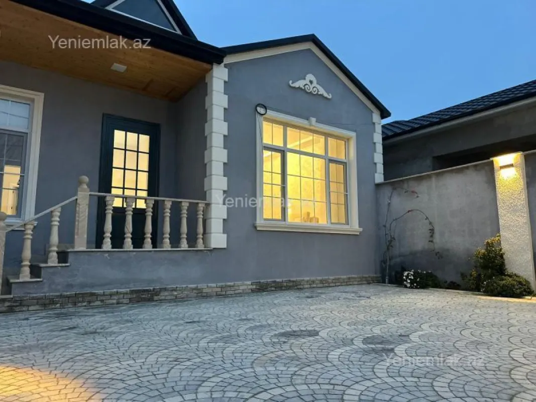 Satılır 4 otaqlı həyət evi 130 m²
