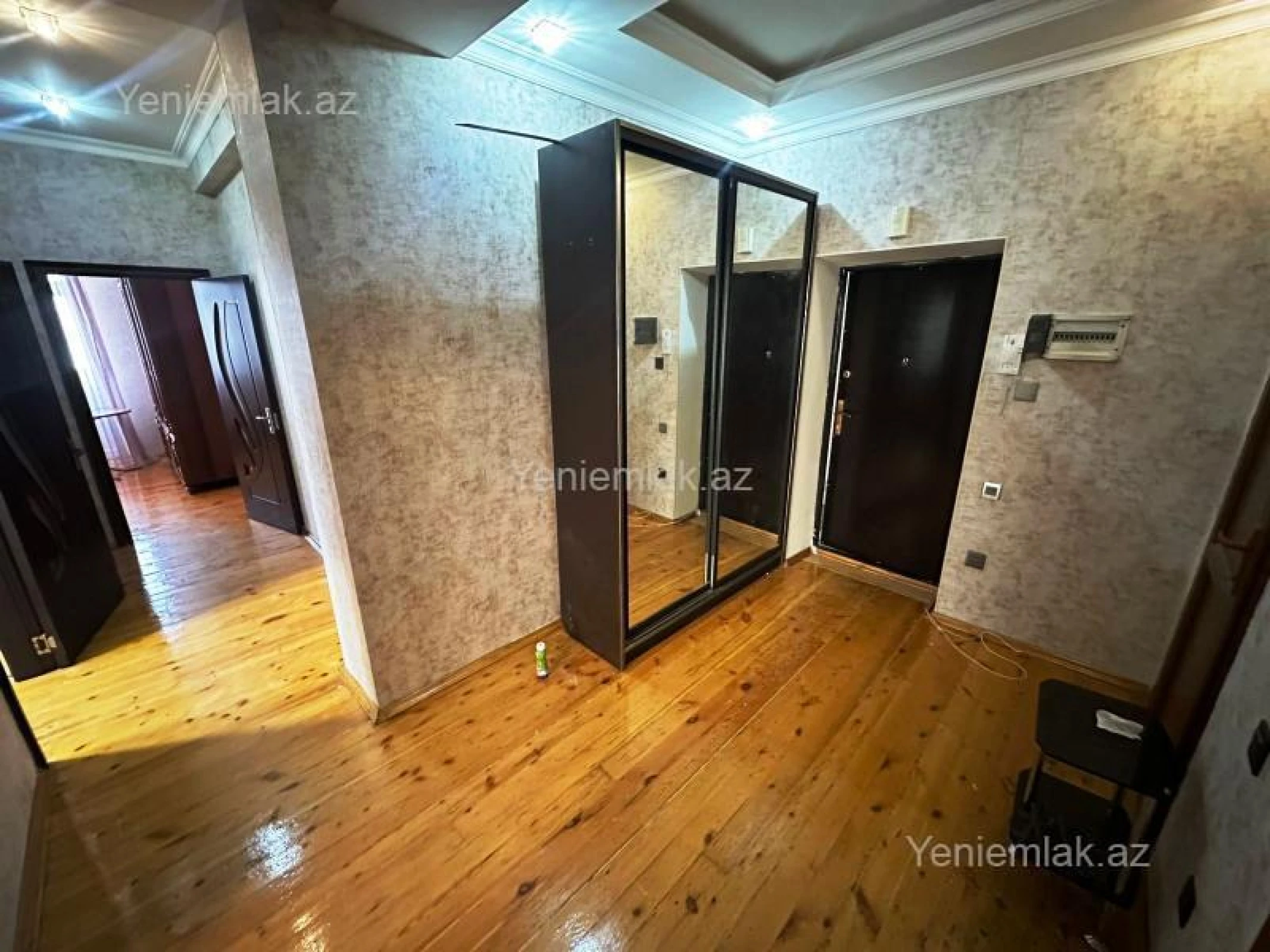 Satılır 2 otaqlı yeni tikili 80 m²
