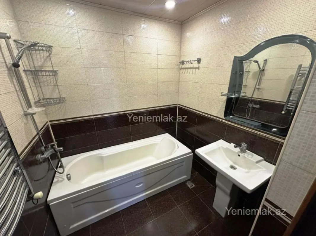 Satılır 2 otaqlı yeni tikili 80 m²