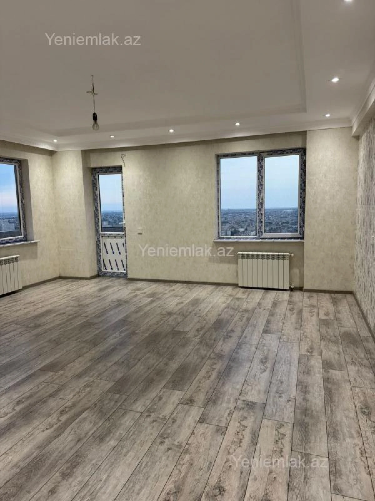 Satılır 3 otaqlı yeni tikili 120 m²