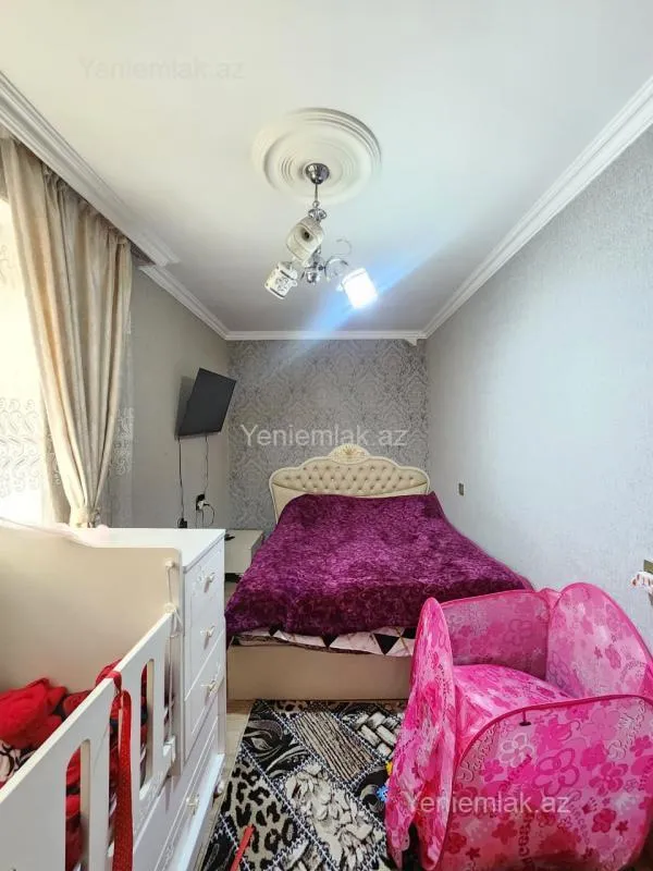 Satılır 2 otaqlı köhnə tikili 50 m²