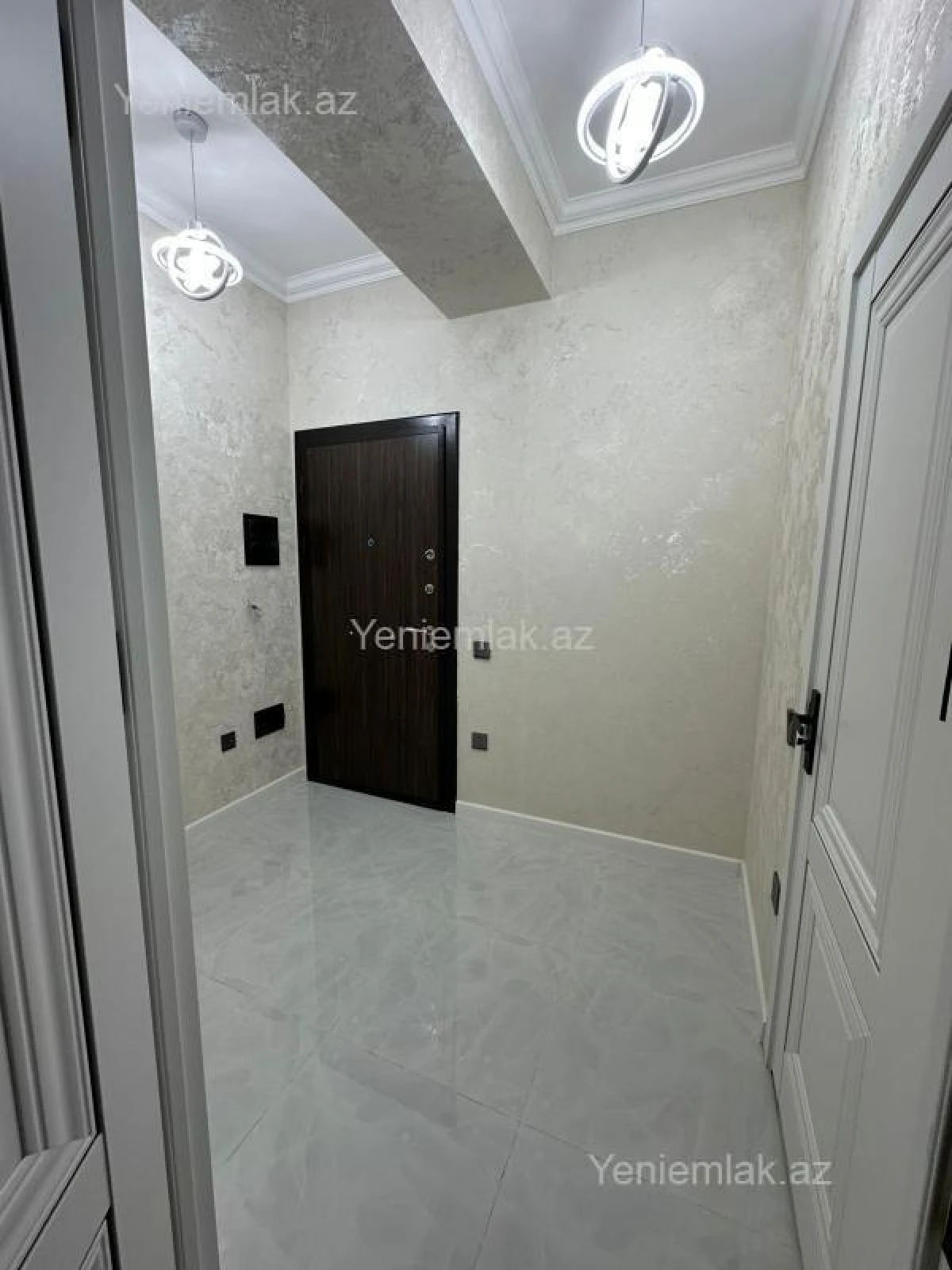 Satılır 2 otaqlı yeni tikili 50 m²