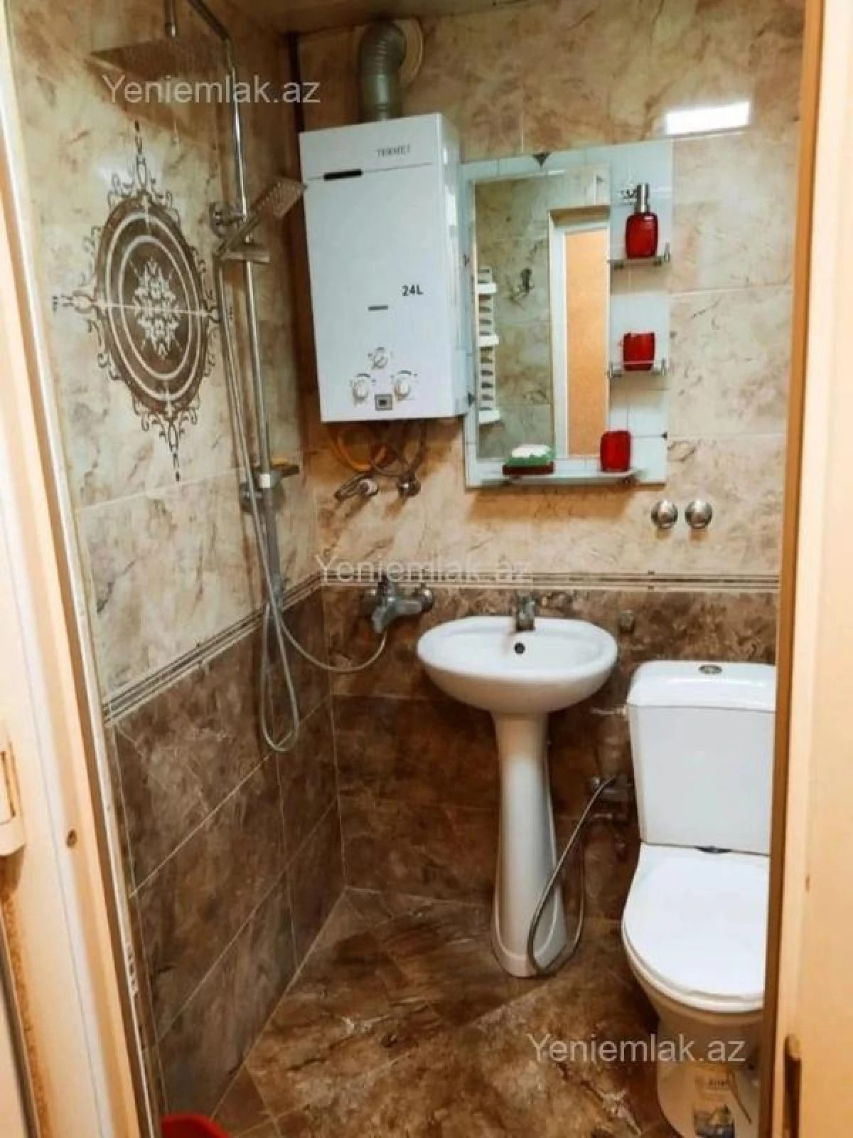 Satılır 1 otaqlı köhnə tikili 35 m²
