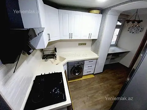 Satılır 3 otaqlı köhnə tikili 80 m²