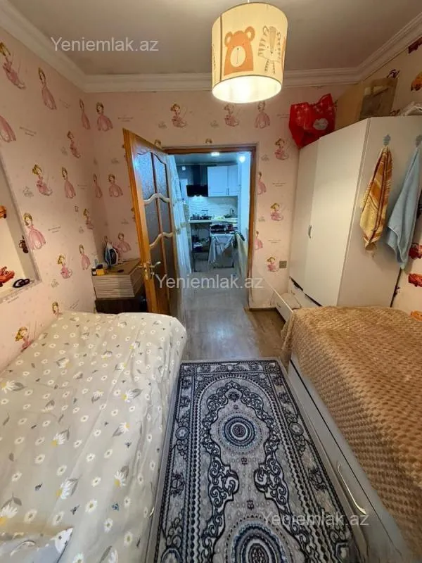 Satılır 3 otaqlı köhnə tikili 80 m²
