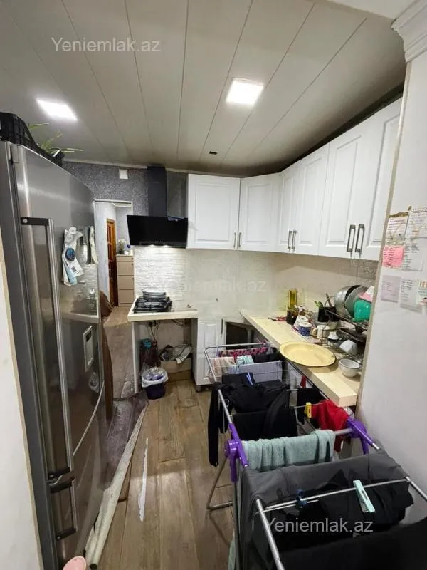 Satılır 3 otaqlı köhnə tikili 80 m²