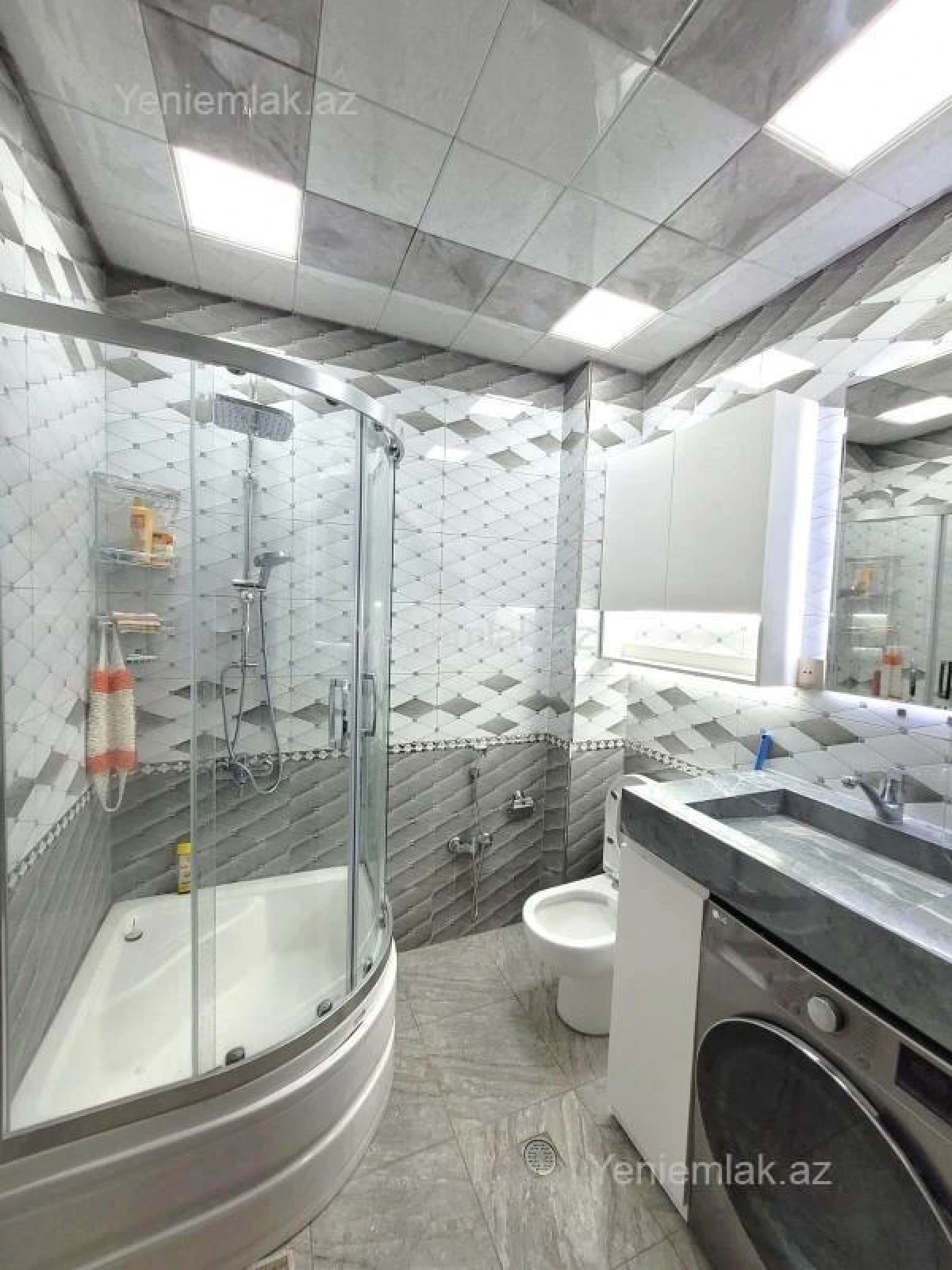 Satılır 2 otaqlı yeni tikili 82 m²