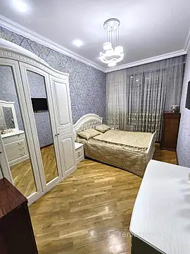 Satılır 2 otaqlı yeni tikili 82 m²
