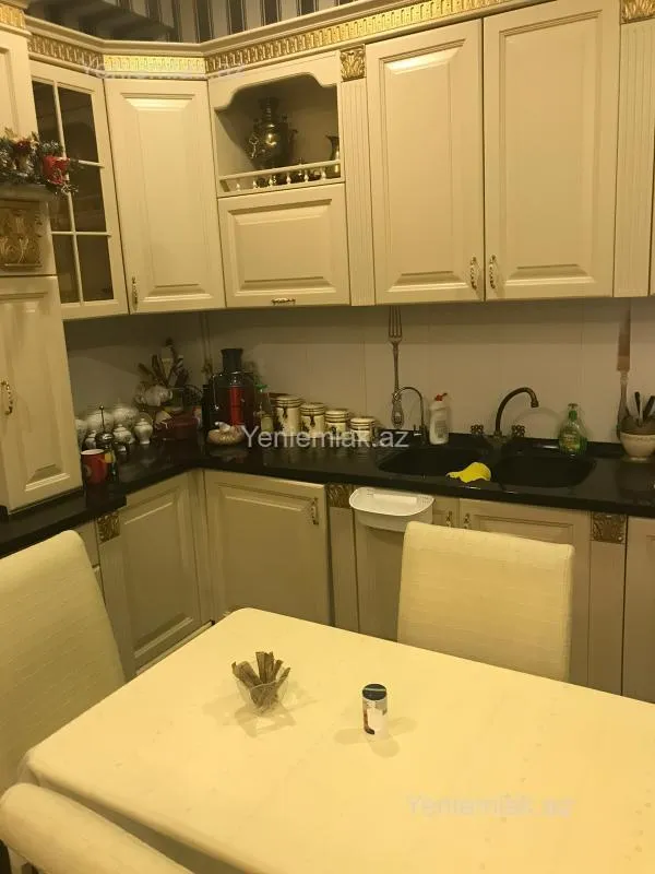 Satılır 4 otaqlı yeni tikili 126 m²