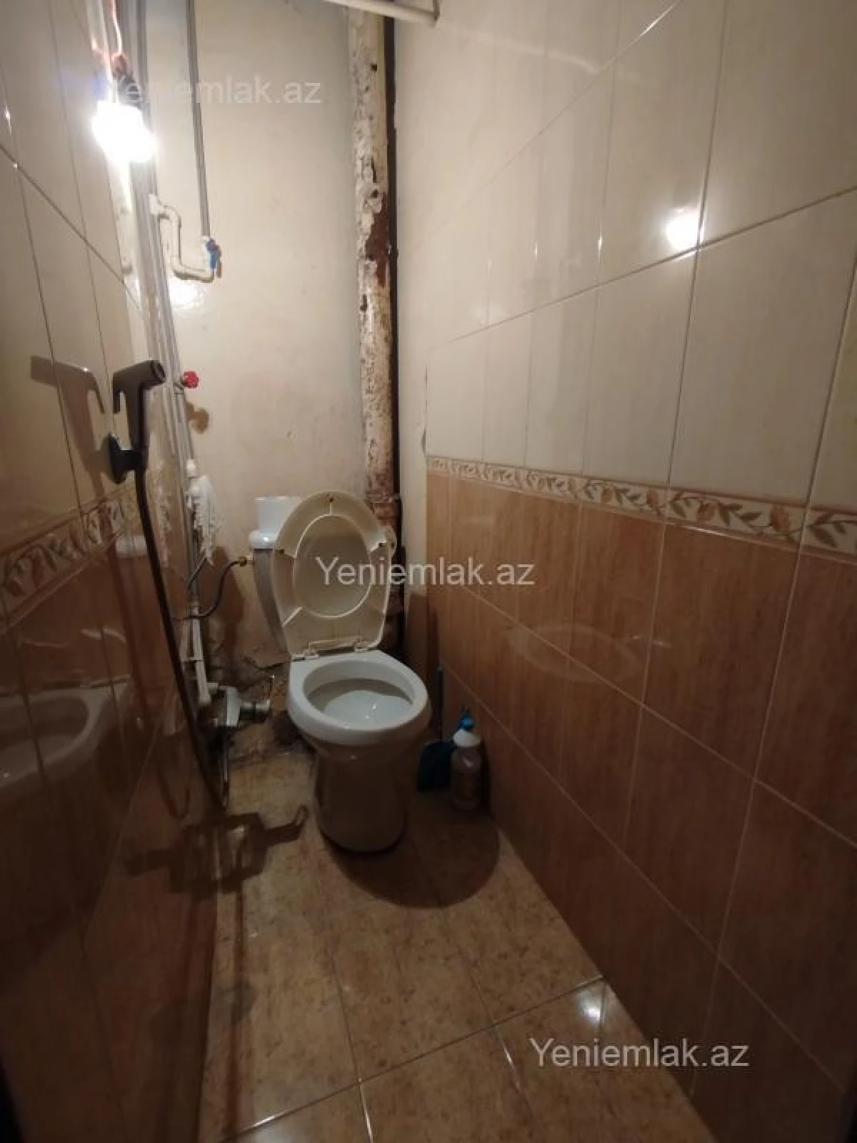 Satılır 4 otaqlı köhnə tikili 110 m²