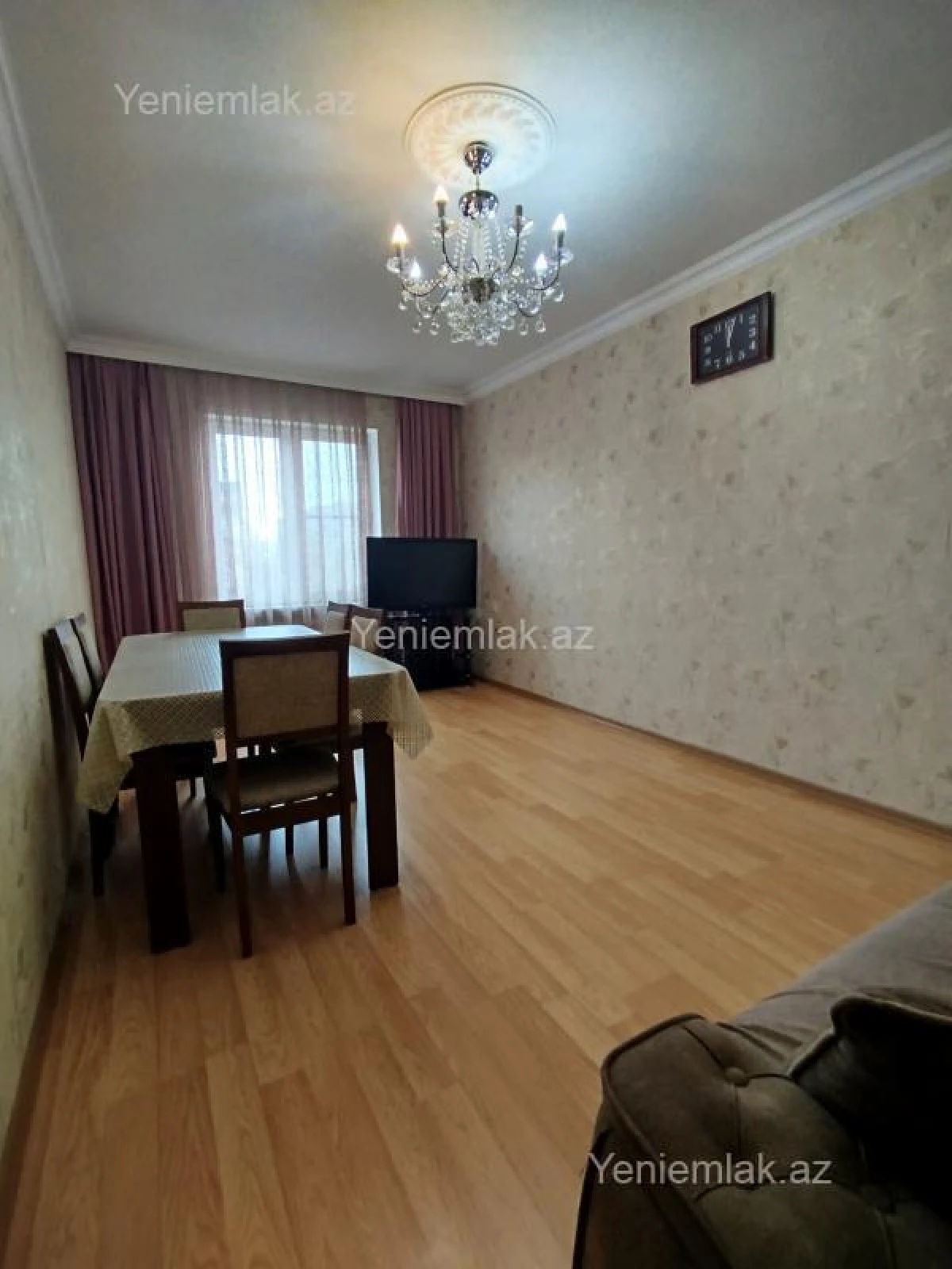 Satılır 4 otaqlı köhnə tikili 110 m²