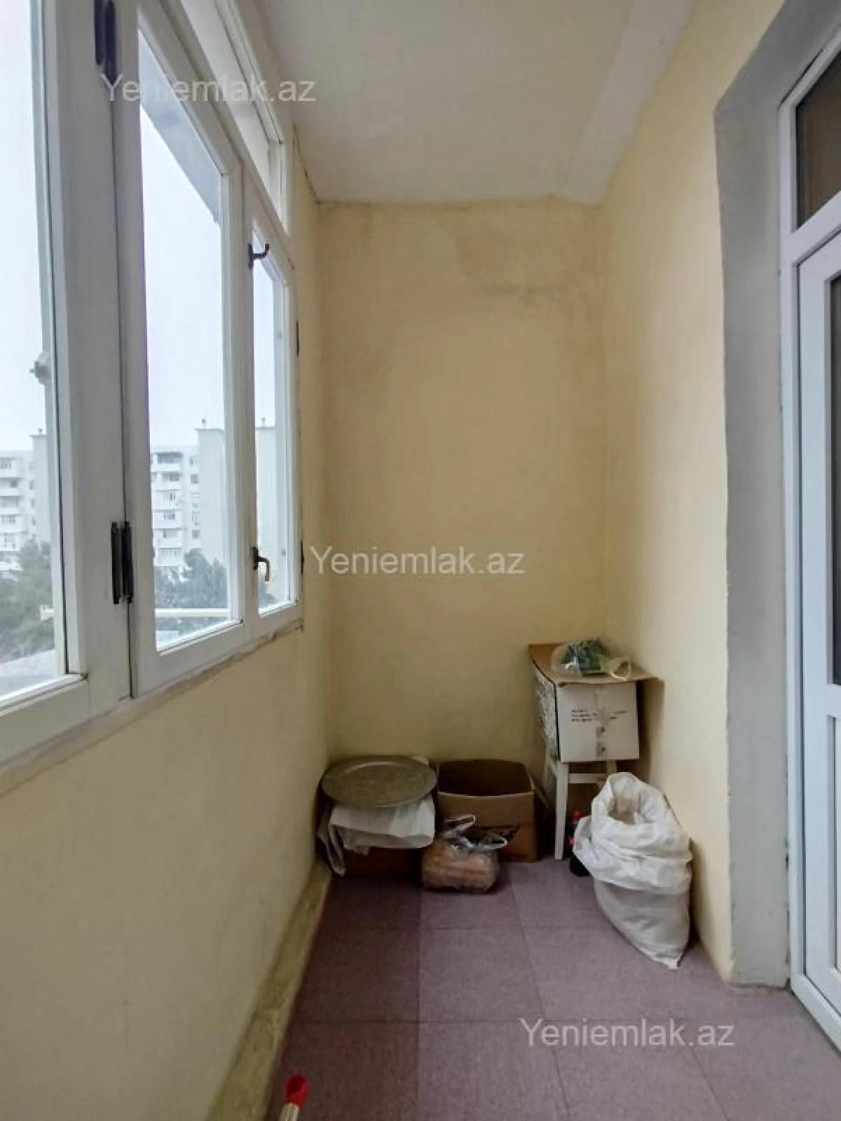 Satılır 4 otaqlı köhnə tikili 110 m²